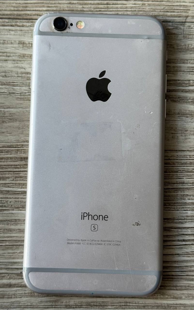 Apple iPhone 6s A1688 Verizon Powers On LCD Screen Damage For Parts