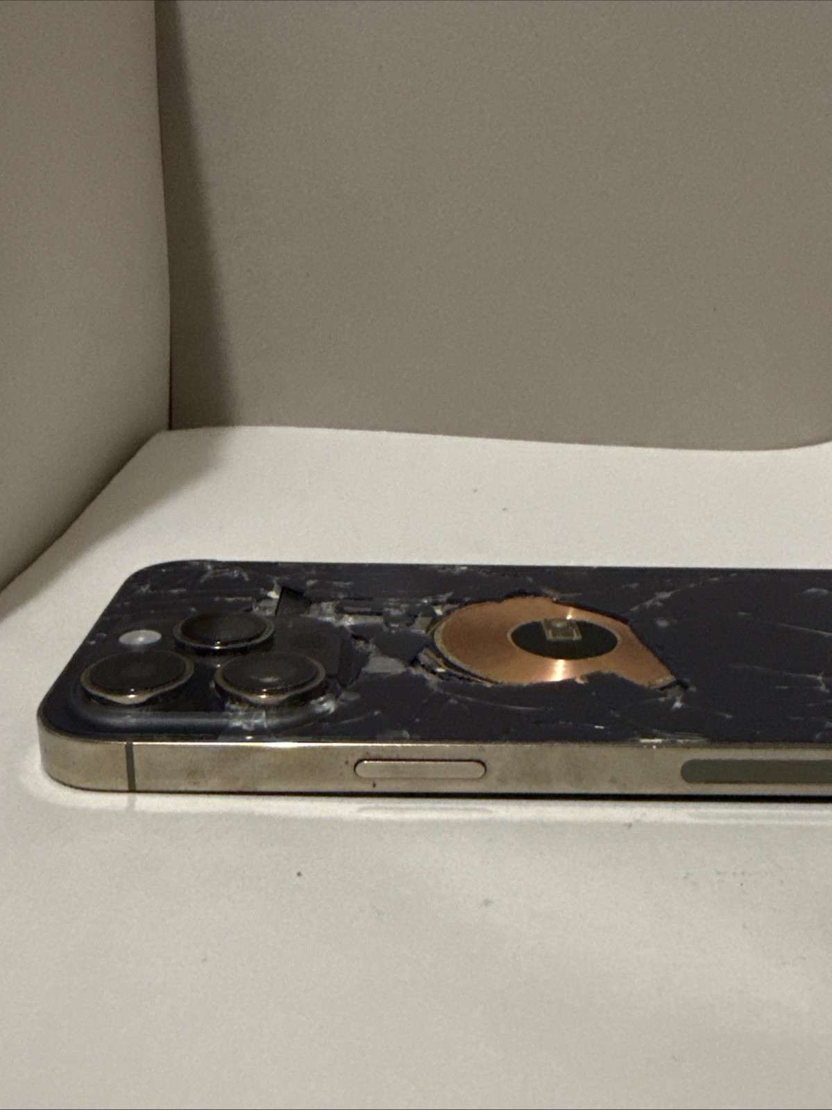 Apple iPhone 14 Pro Max – For Parts Only
