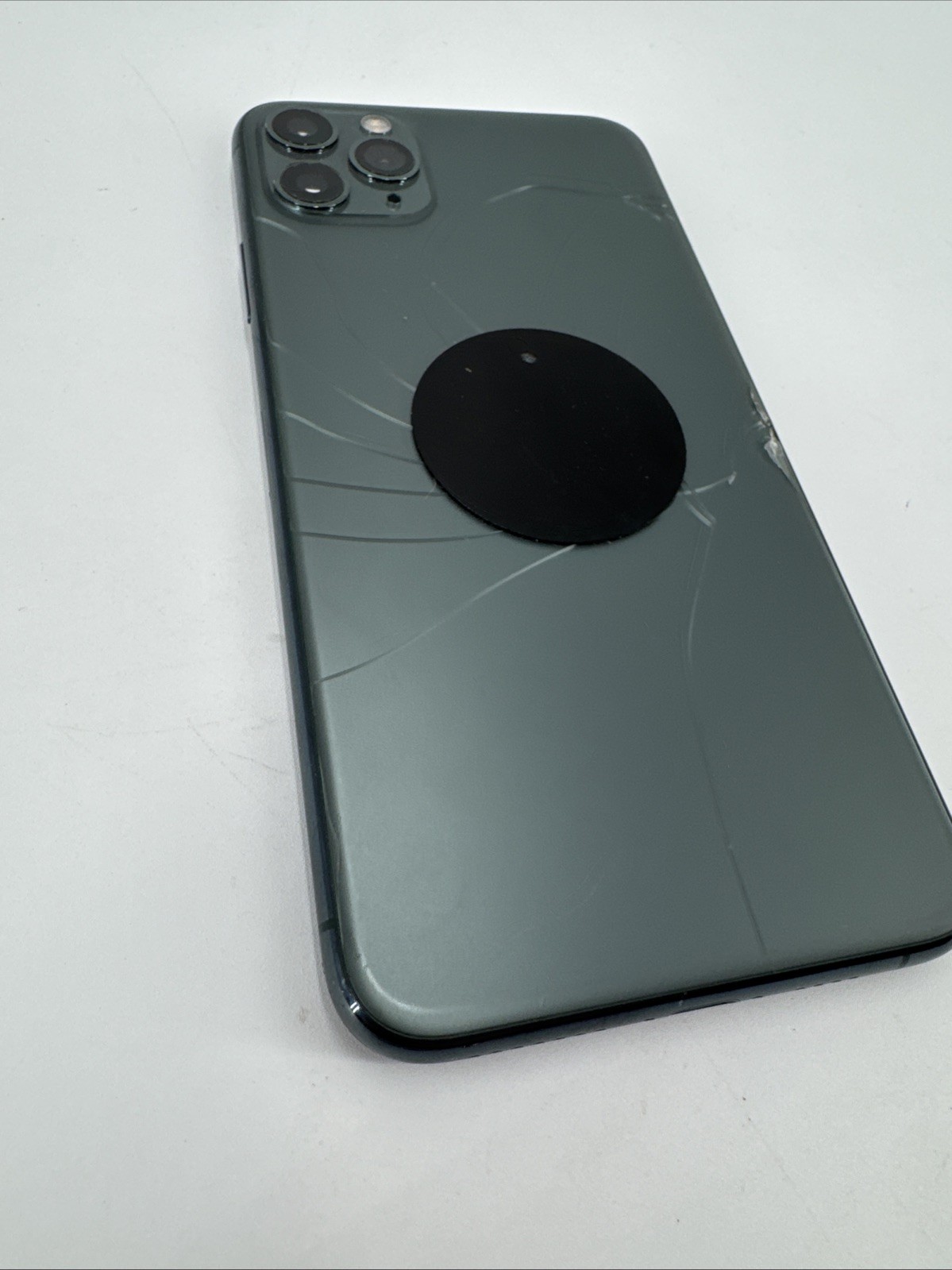 Apple iPhone 11 Pro – Unknown Storage. Cracked Back. UNTESTED FOR PARTS AS IS