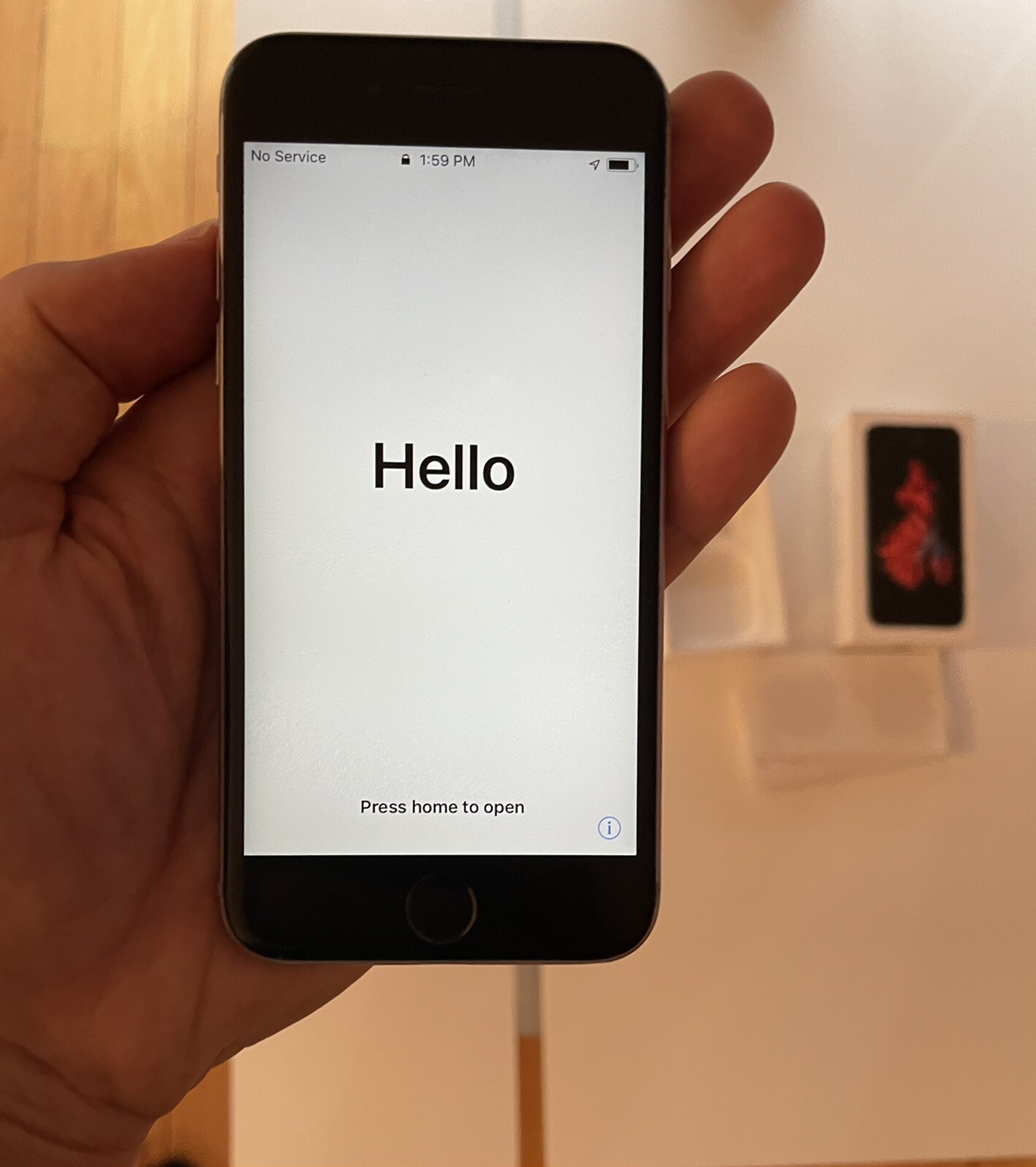 Apple iPhone 6s – 64GB – Space Gray (AT&T) A1633 (CDMA + GSM)