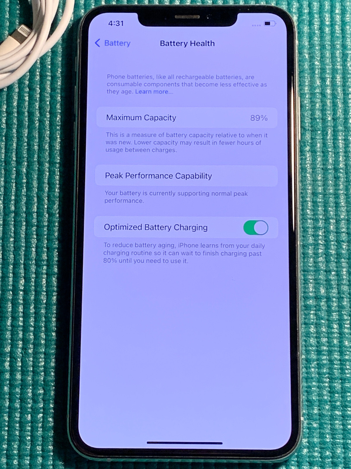 Apple iPhone XS Max – 64GB – Silver (Unlocked) A1921 (CDMA + GSM)