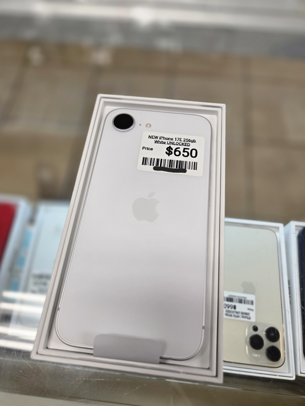Apple iPhone 17e 256GB White Unlocked Open Box 100% Battery 0 Cycles – E-SIM