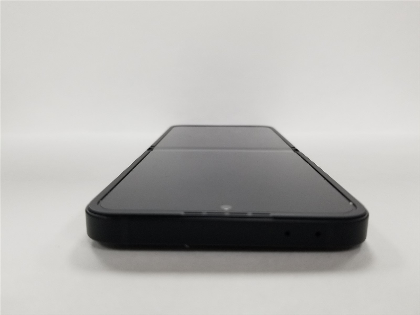 Samsung Galaxy Z Flip7 FE 256GB Black SM-F761U (Xfinity) Fully Functional DV8167