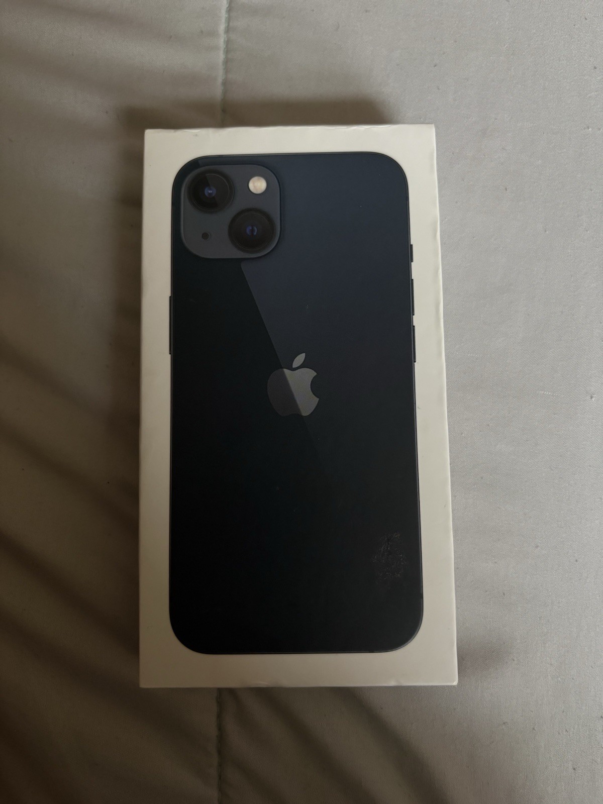 Apple iPhone 13 Black Face Recognition Wi-Fi Bluetooth iOS Smartphone