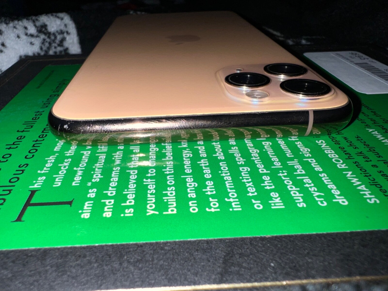 Apple iPhone 11 Pro Max – 64GB – Gold (Sprint) A2161 (CDMA + GSM)