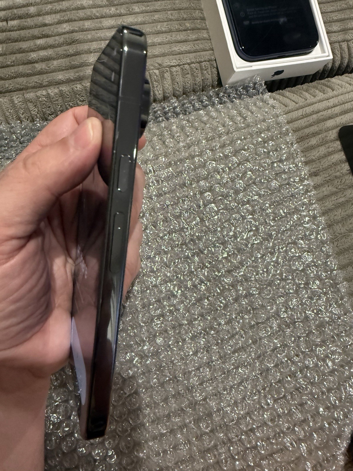 Google Pixel 10 Pro Obsidian 256GB-FACTORY UNLOCKED-For Parts Read Description