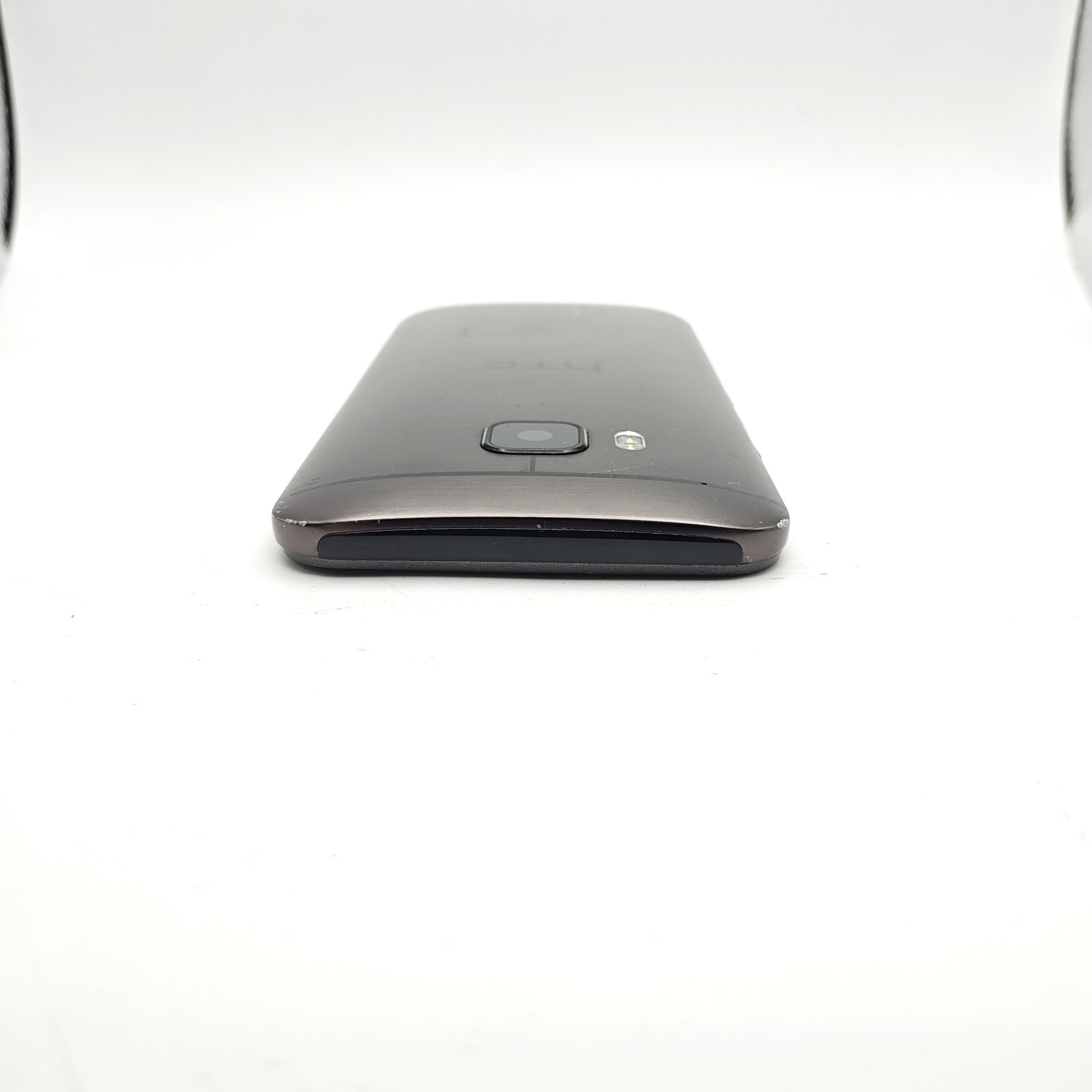 HTC One M9e 2PRG100 Smartphone (Unknown carrier) – 16GB Gray – BAD BTRY #3750