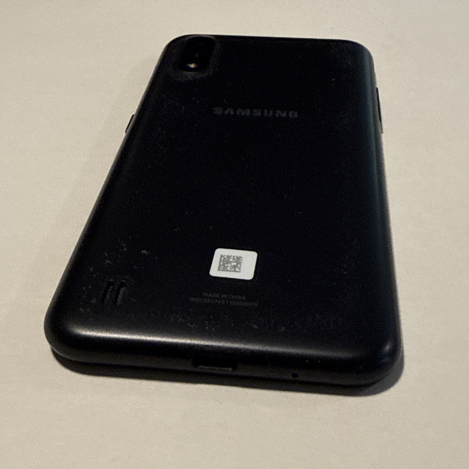 Samsung Galaxy A01 16gb Black SM-A015V (Unlocked) Mint Screen B+ Grade