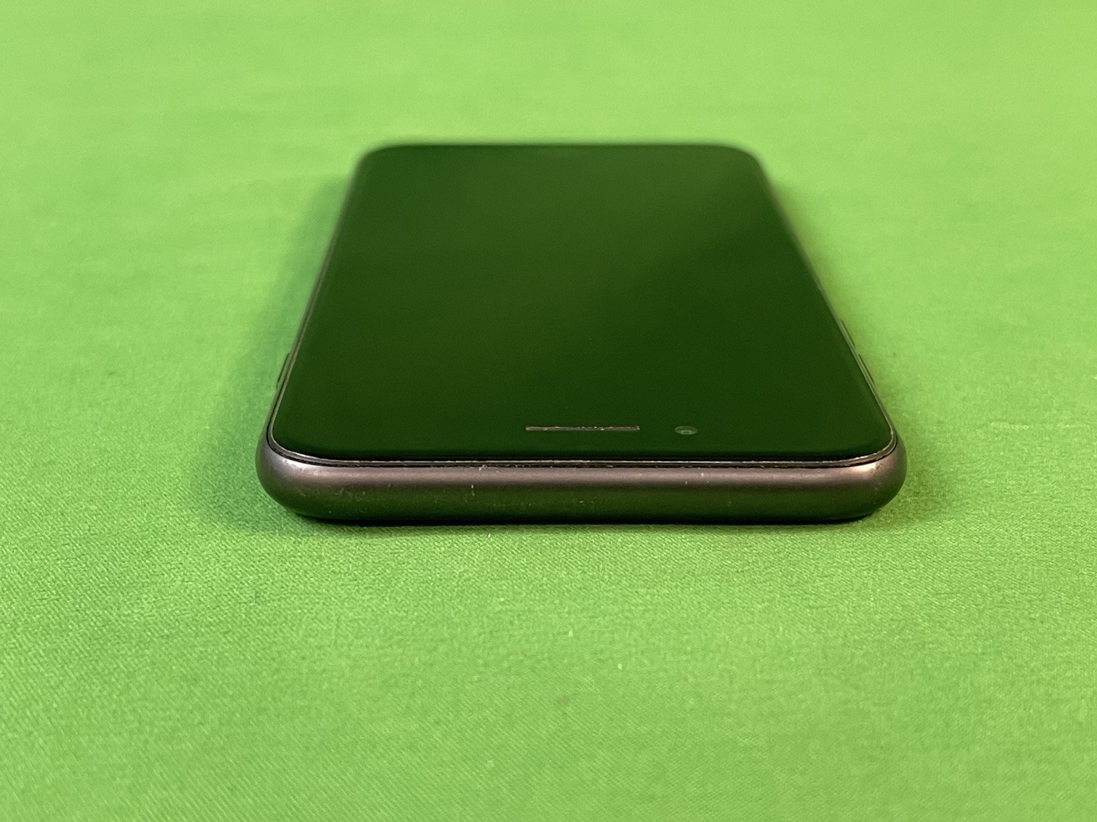Apple iPhone 8 256GB (AT&T Only) Space Gray A1905 | 85% Battery Health