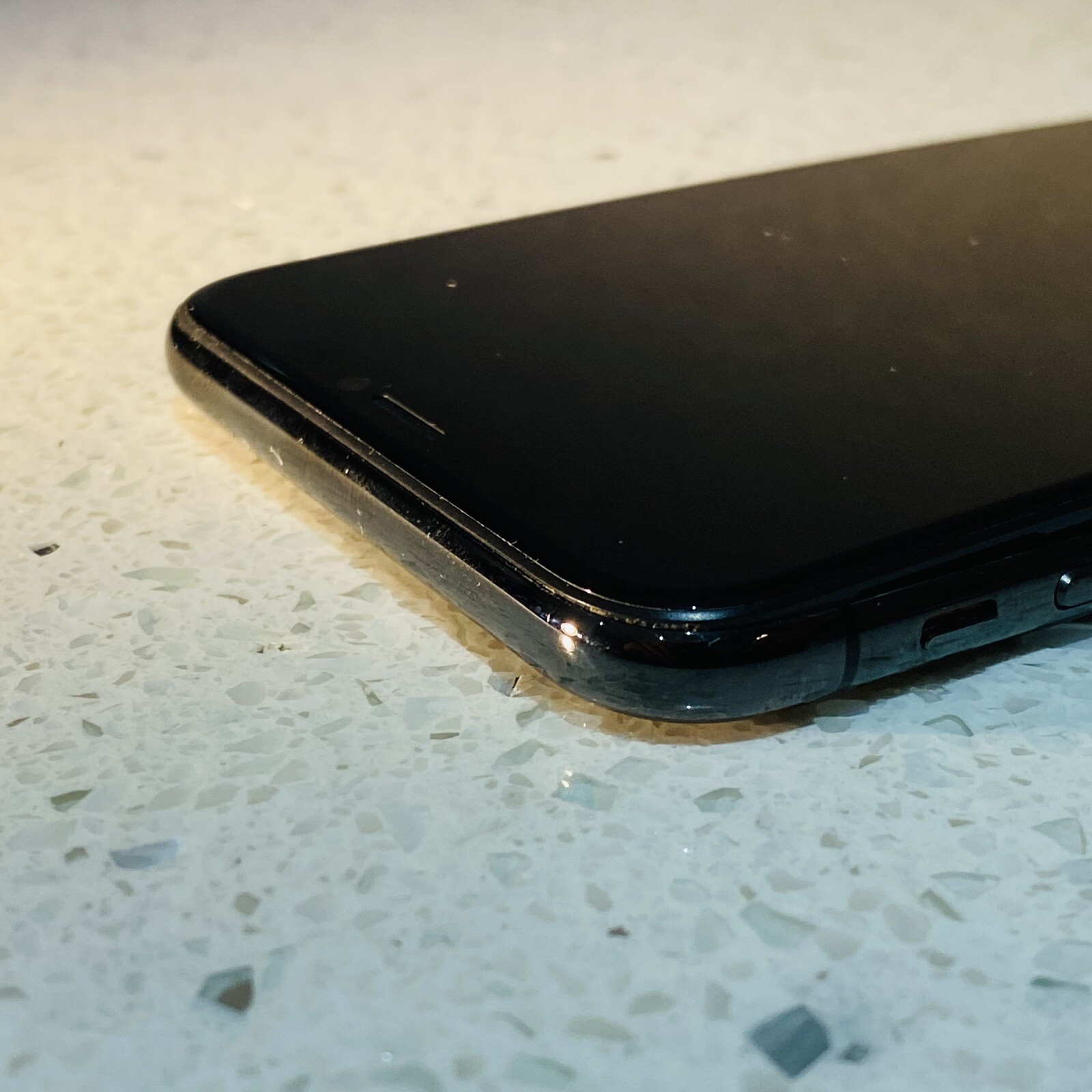 Apple iPhone X – 256GB – Space Grey (Unlocked) A1865 (CDMA + GSM) #227 /DO