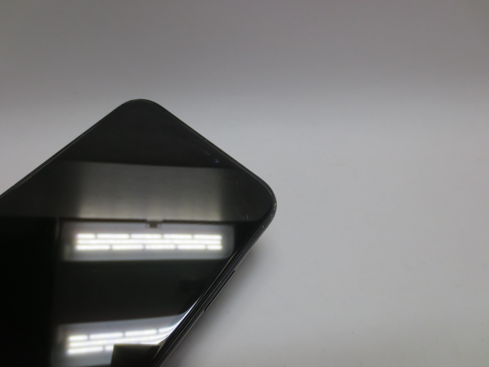 Apple iPhone XR 64GB Space Gray A1984 Unlocked Any Carrier – #95 **READ**
