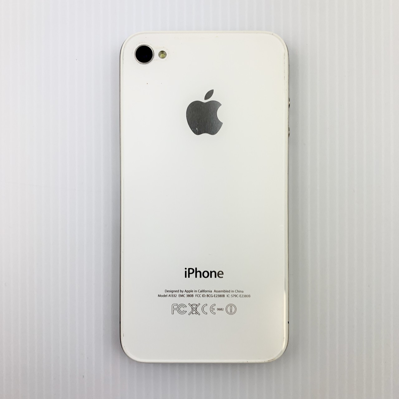 Apple iPhone 4 Model A1332 White Untested for Parts Only