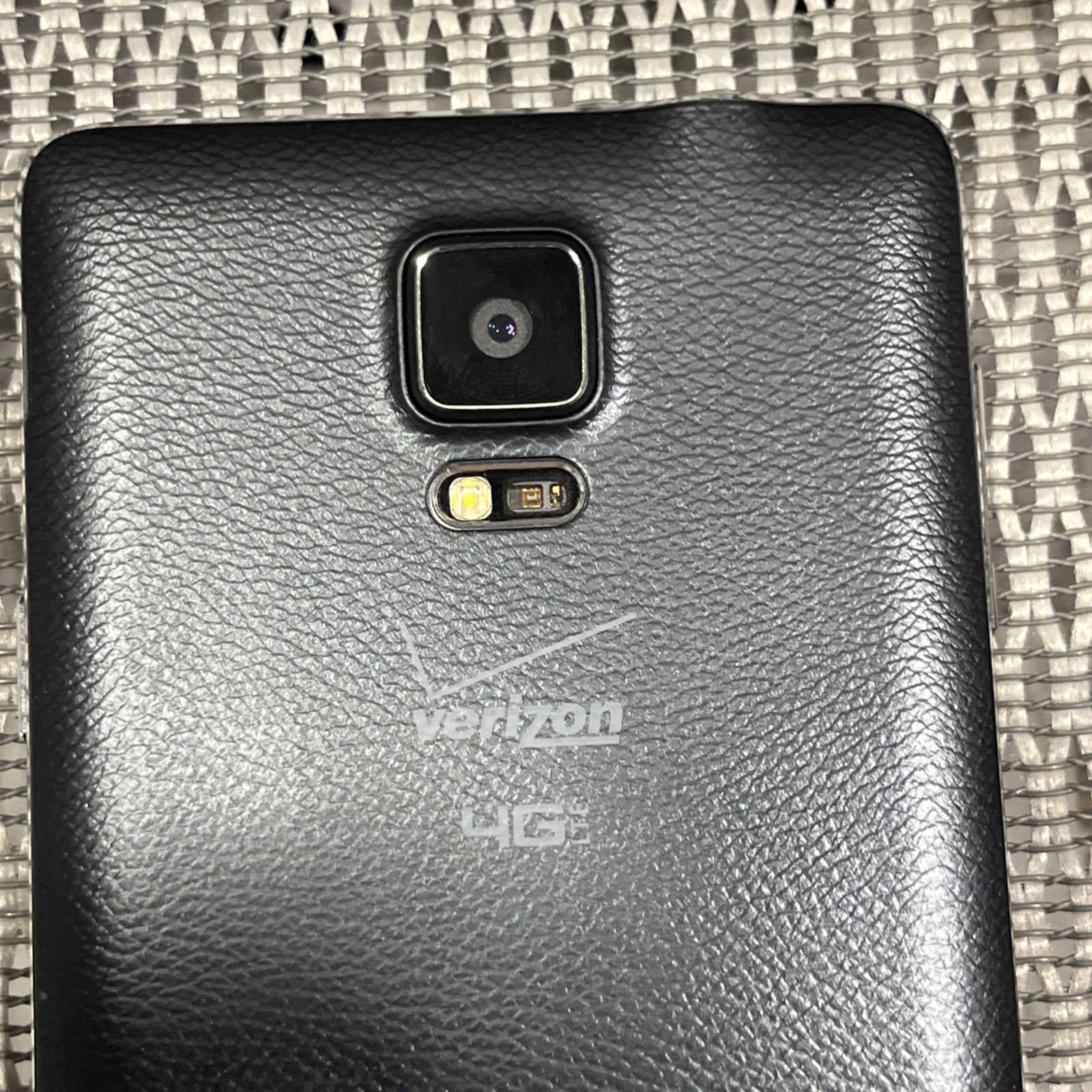 Samsung Galaxy Note 4 SM-N910V – 32 GB – Black (Verizon + GSM unlocked)-Used