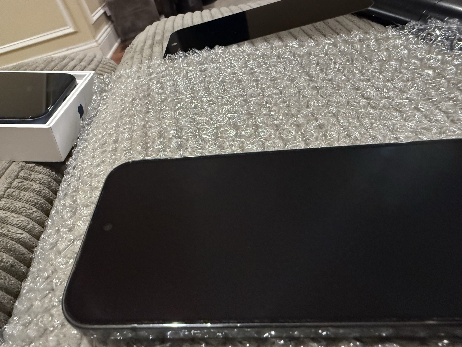 Google Pixel 10 Pro Obsidian 256GB-FACTORY UNLOCKED-For Parts Read Description