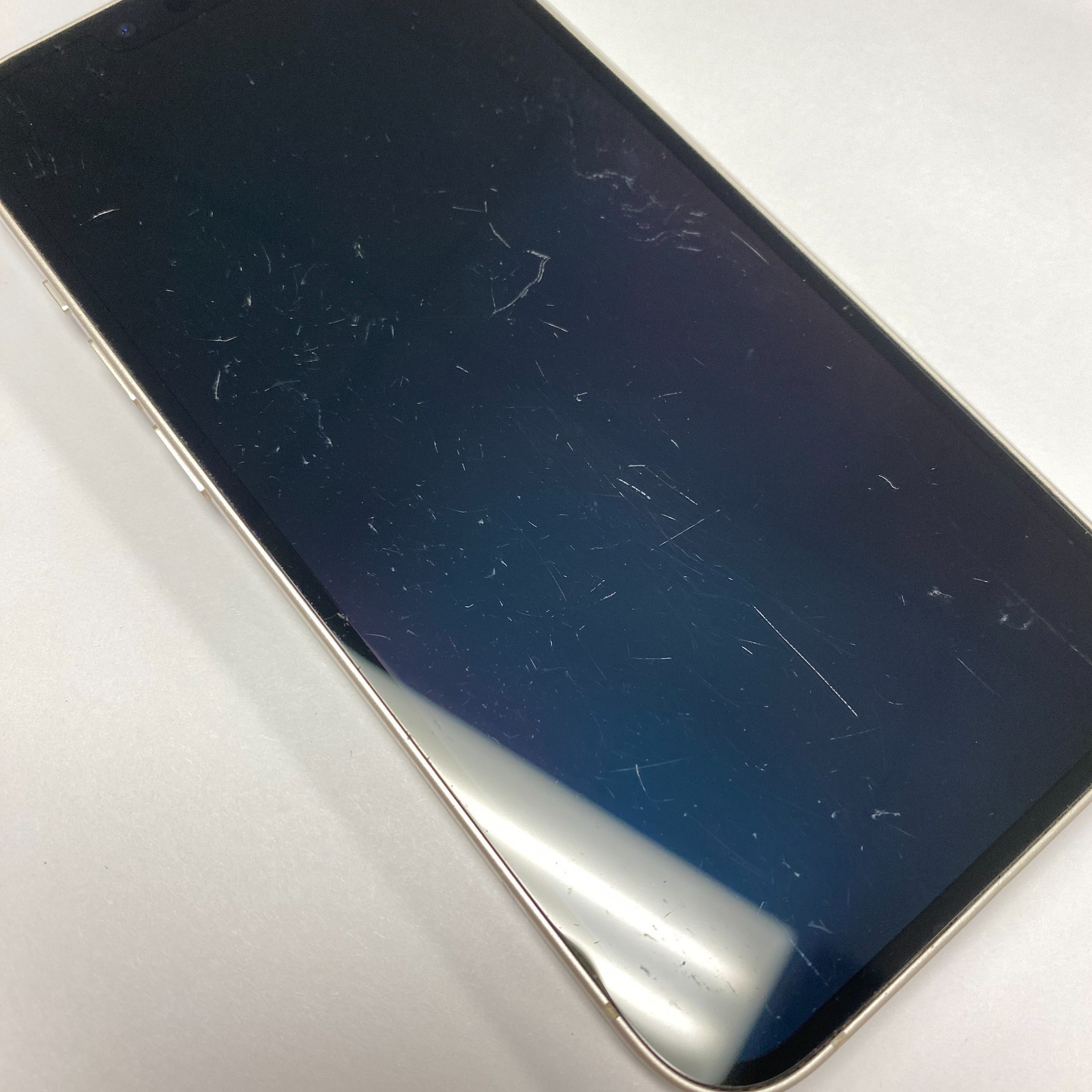 Apple iPhone 13 – 128GB – Starlight (AT&T/Cricket ONLY) – Fair Condition