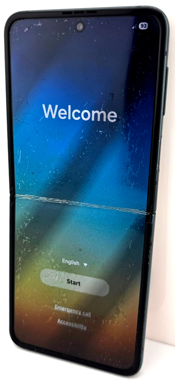 Samsung Galaxy Z Flip 3 – SM-F711U – Unlocked 128GB Green *SCREEN BURN/LCD WEAR*