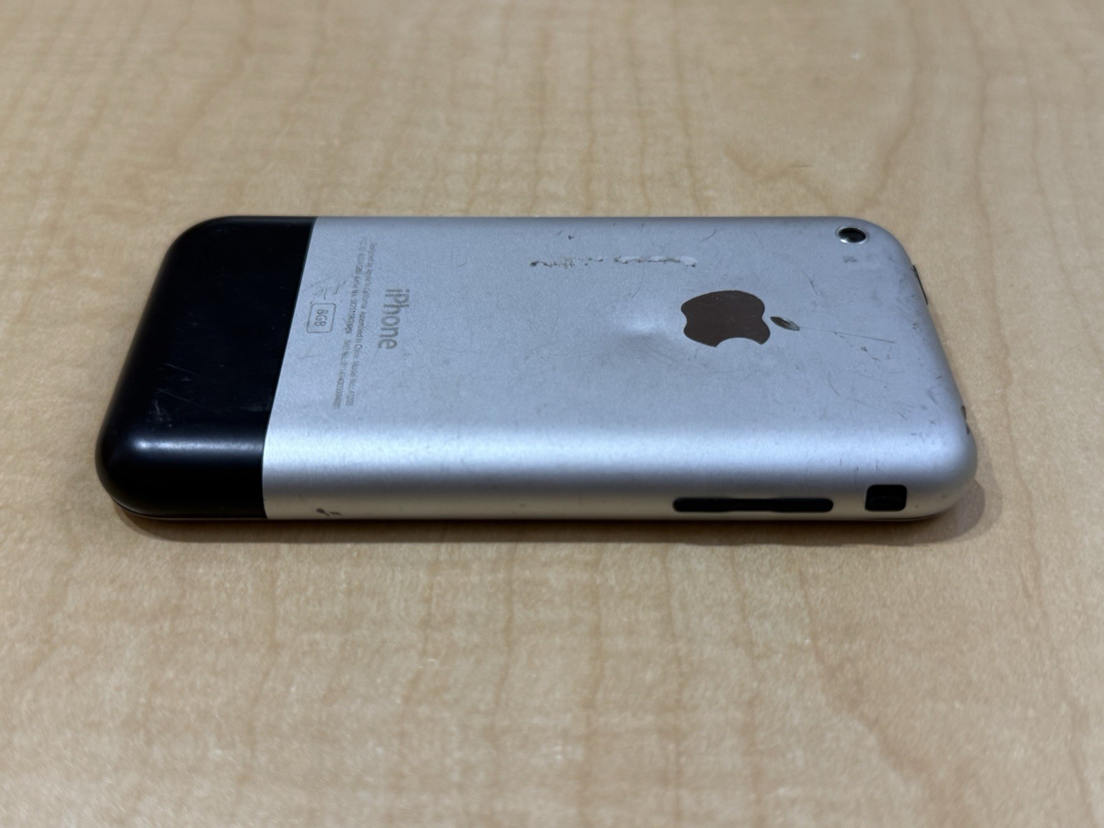 Apple iPhone 1st Generation – 8GB – Black – A1203 (GSM) – No Power (005)
