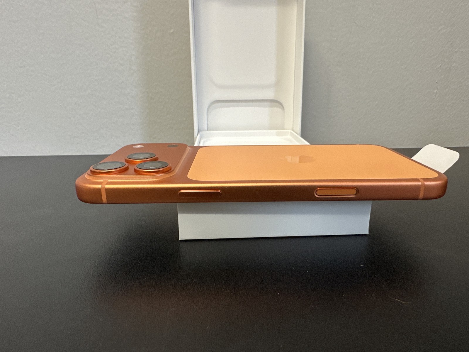 New Open Box Apple iPhone 17 Pro Max 512GB Orange (AT&T Cricket ONLY) 1393