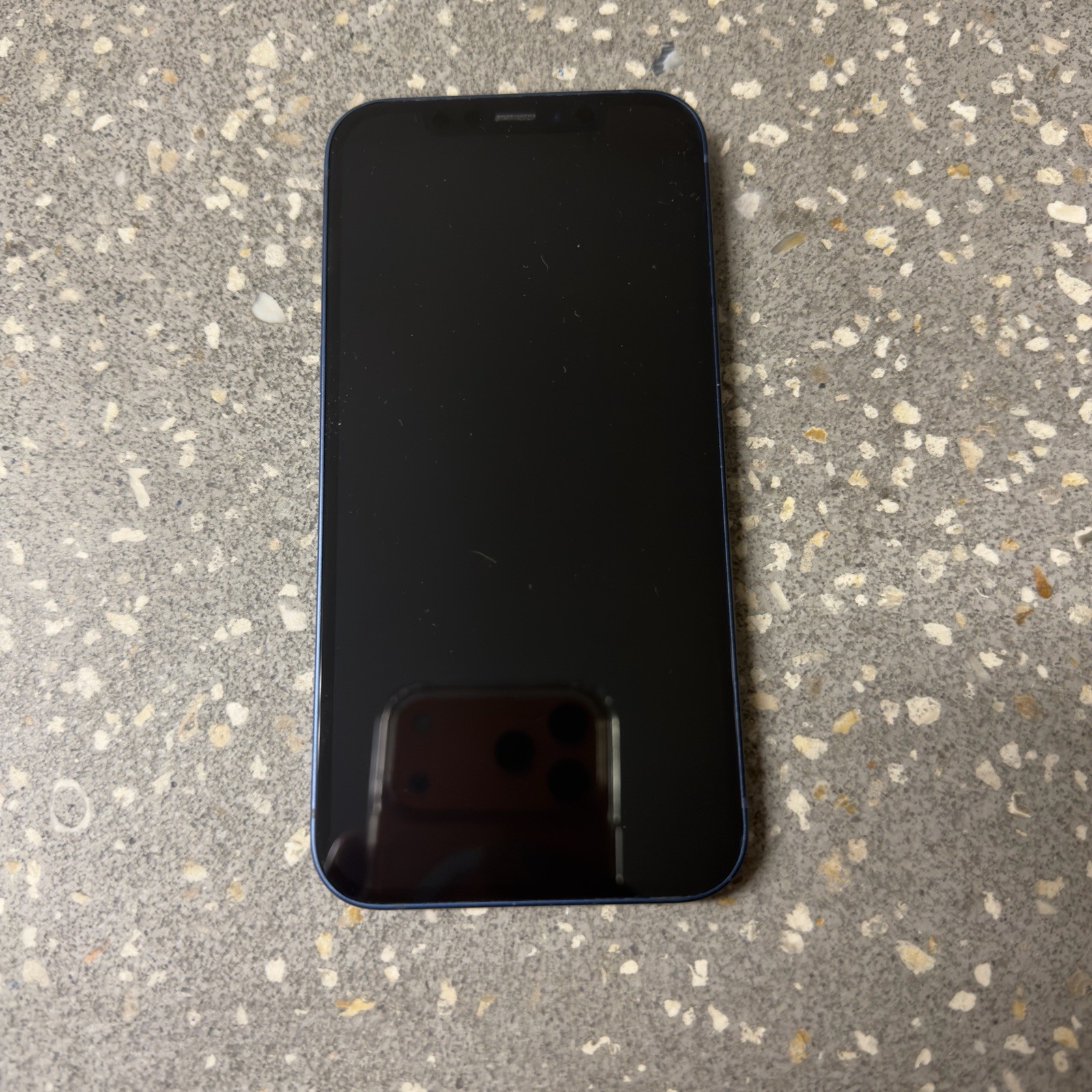 Apple iPhone 12 Blue 6.1″ iOS Smartphone 12MP Camera Bluetooth Wi-Fi NFC