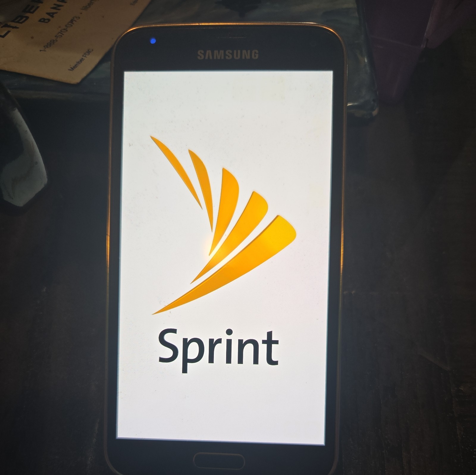 Samsung Galaxy S5 16GB Sprint Unlocked Gold -Good