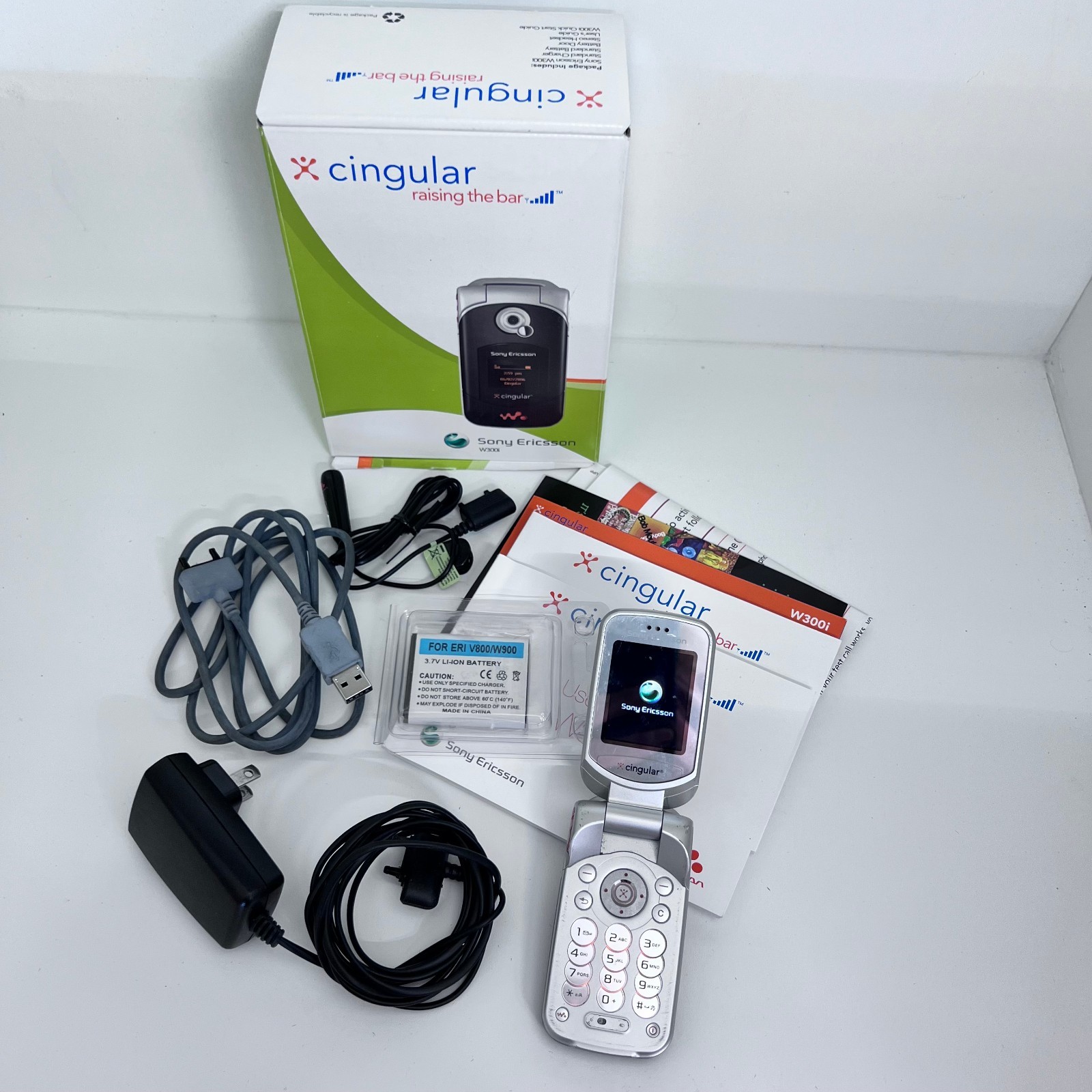 Sony Ericsson Walkman W300i (Cingular Wireless) MP3 Flip Phone Vintage Tested