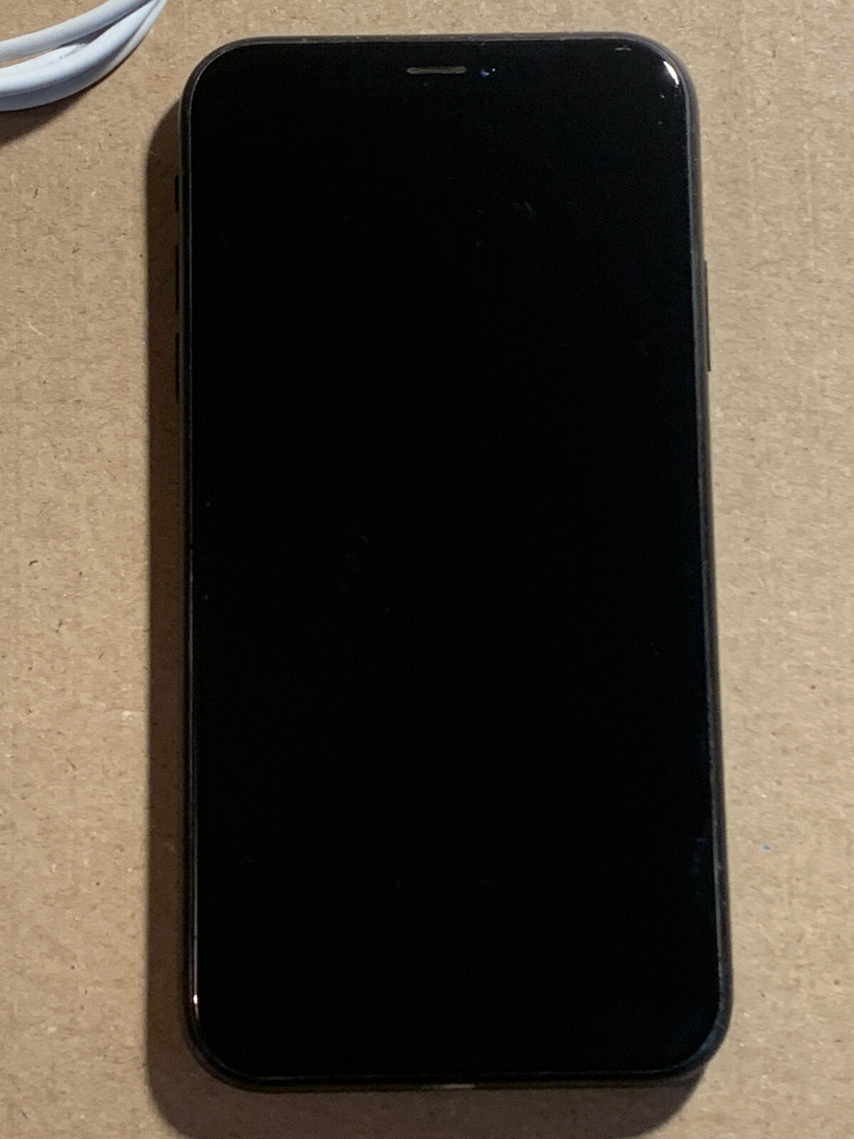 Apple iPhone XR – 64GB – Black (unlocked) (CDMA + GSM) A1984 Read