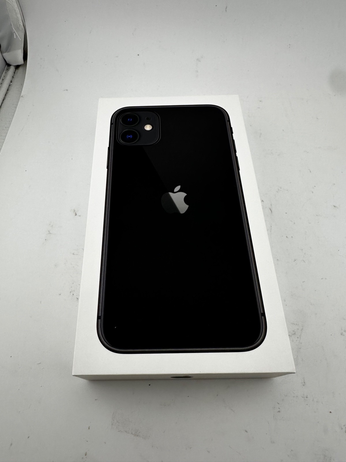 Apple iPhone 11 -64GB – Black (Unlocked) – OPEN BOX – Battery health 100%