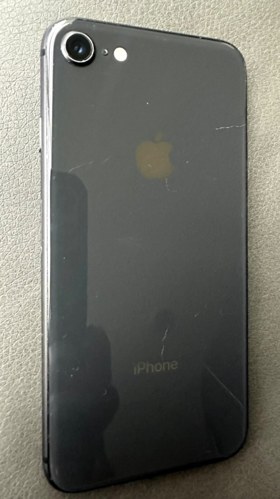Apple iPhone 8 – 64GB – Space Gray (T-Mobile) A1905 (GSM)
