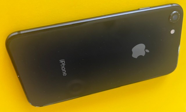 Apple iPhone 8 A1863 64GB Space Gray *No SIM* w/Battery 100%