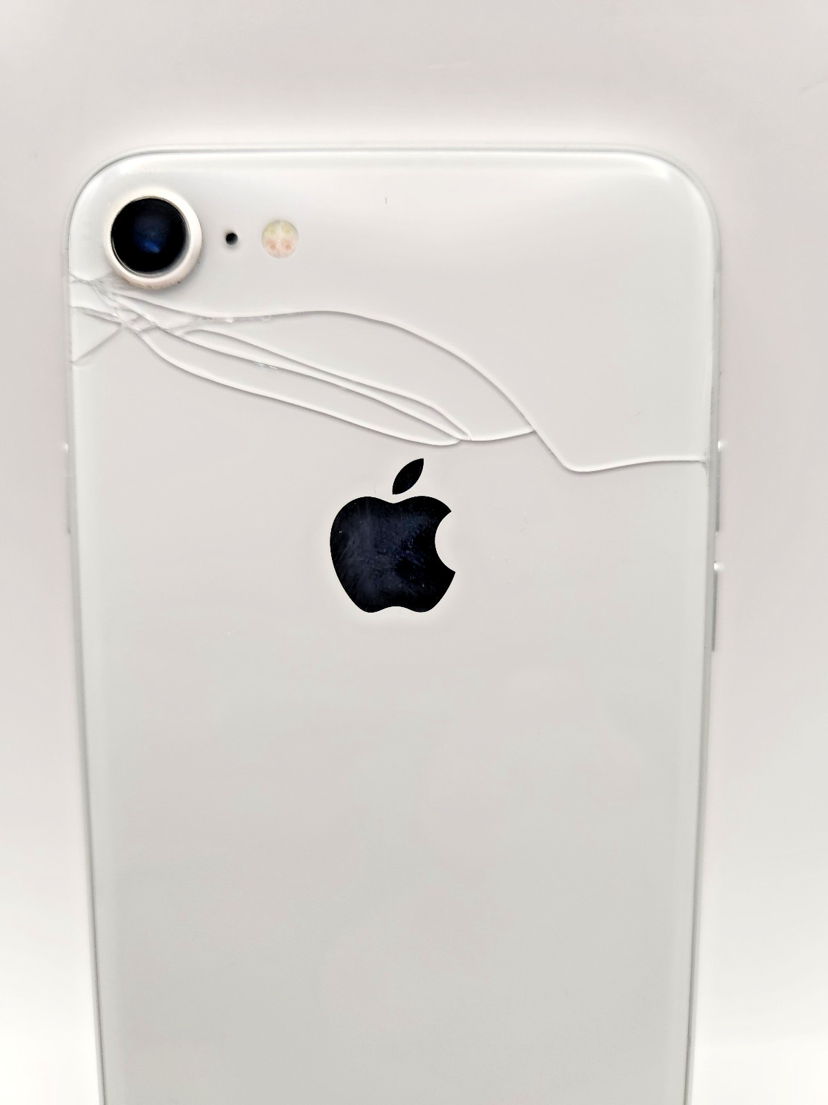Apple iPhone 8 – 64GB -White (AT&T) A1863 / MQ732LL/A (CDMA + GSM) #11