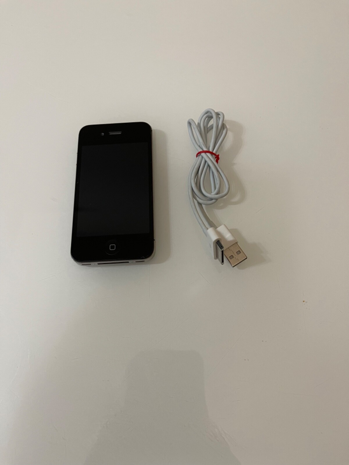 Apple iPhone 4 – 32GB – Black (Unlocked) A1332 (GSM) (CA)