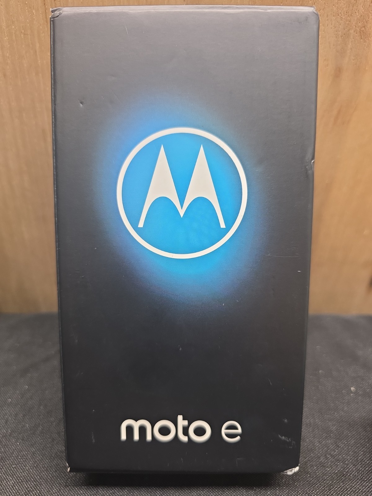 Motorola Moto E 2020 32GB Midnight Blue Factory Sealed Unlocked Phone