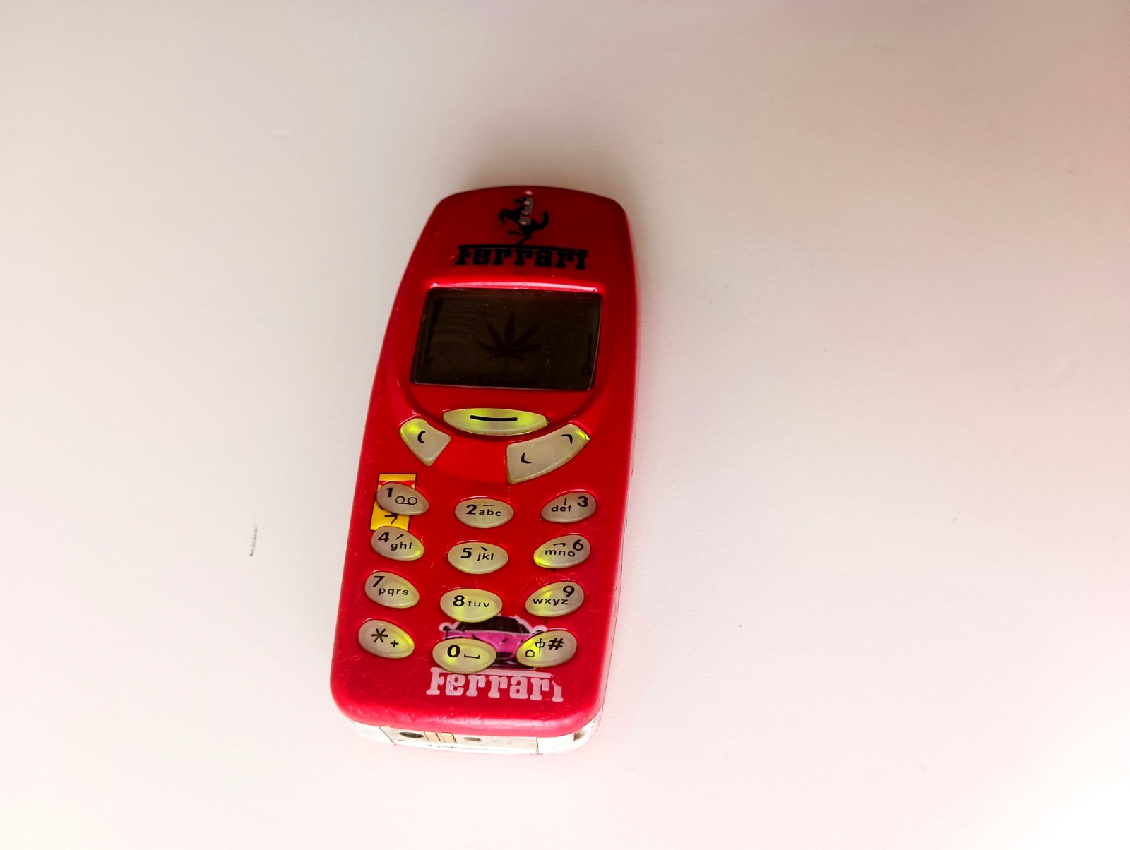 Nokia 3310 Ferrari + NEW Battery + Charger [RUSSIAN-BULGARIAN-UKRAINIAN]