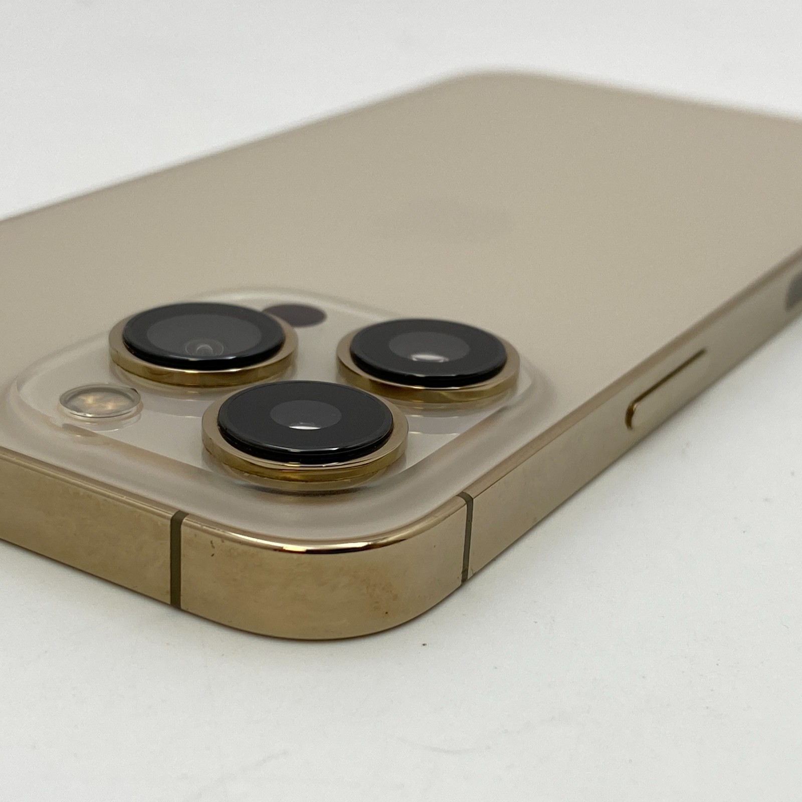 Apple iPhone 13 Pro – 512GB – Gold (Unlocked) – Fair Condition