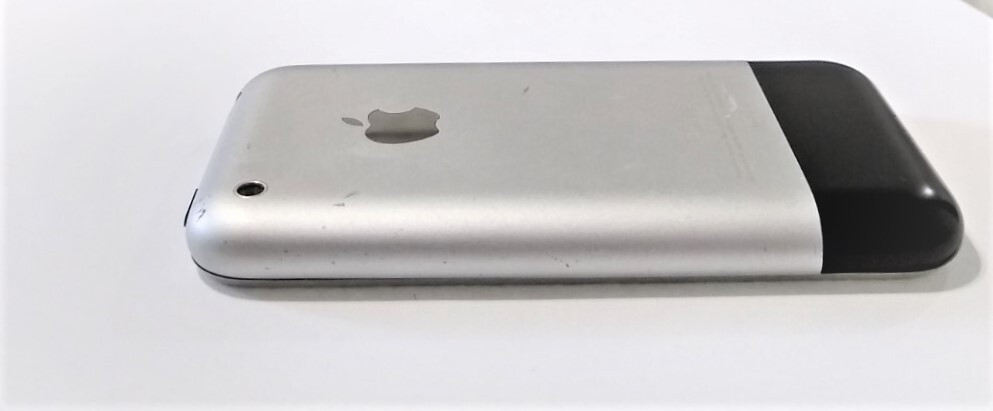 Apple iPhone 1st Generation – 16 GB – Black – A1203 (GSM) Collectable!