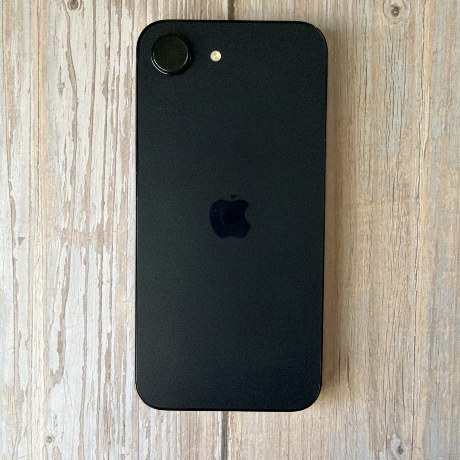 iPhone 16e 128gb ATT, Cricket Only 100% Battery health