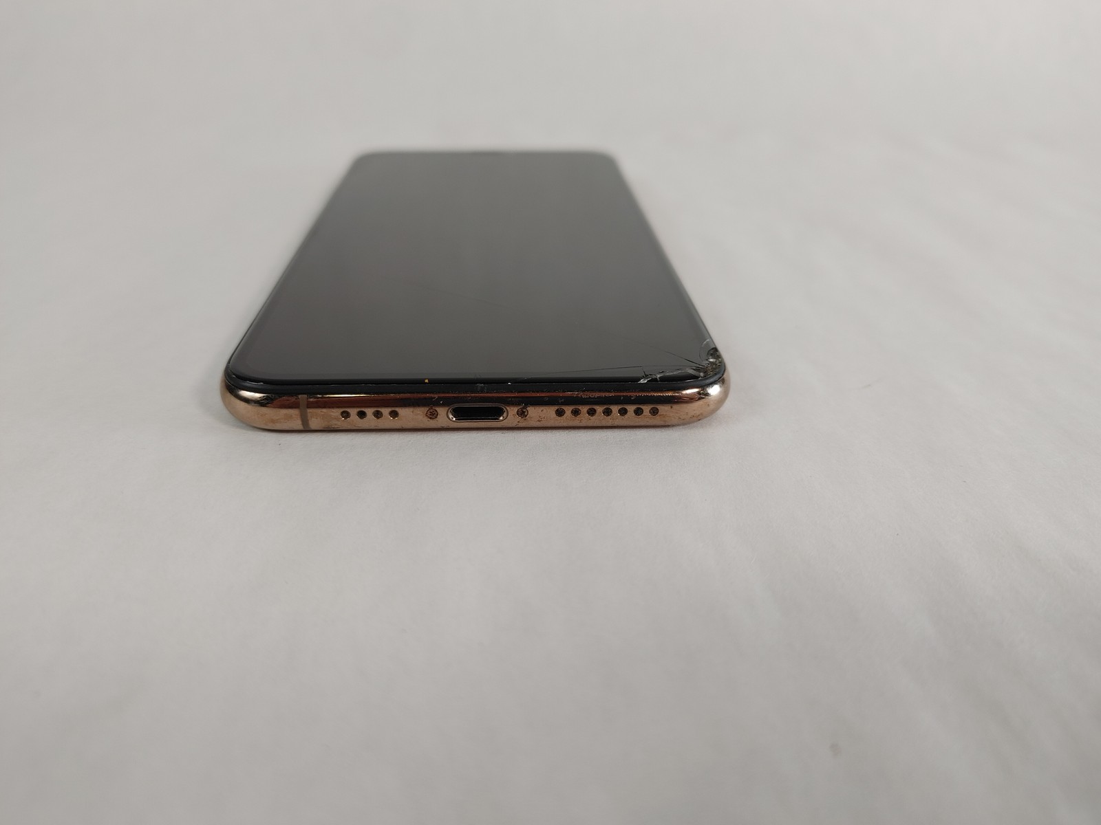 Apple iPhone XS Max A1921 64 GB iOS 18.7.7 Sprint Only (Wi-Fi + 4G) For Parts