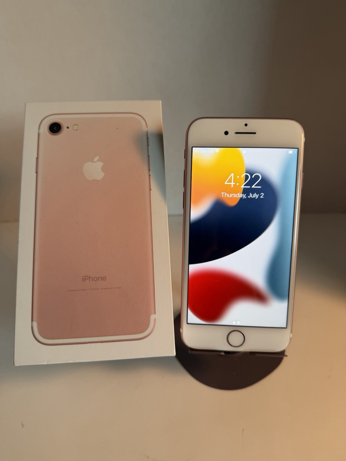 Apple iPhone 7 32GB Rose Gold SmartPhone Unlocked Matching Box Serial #- Nice VG