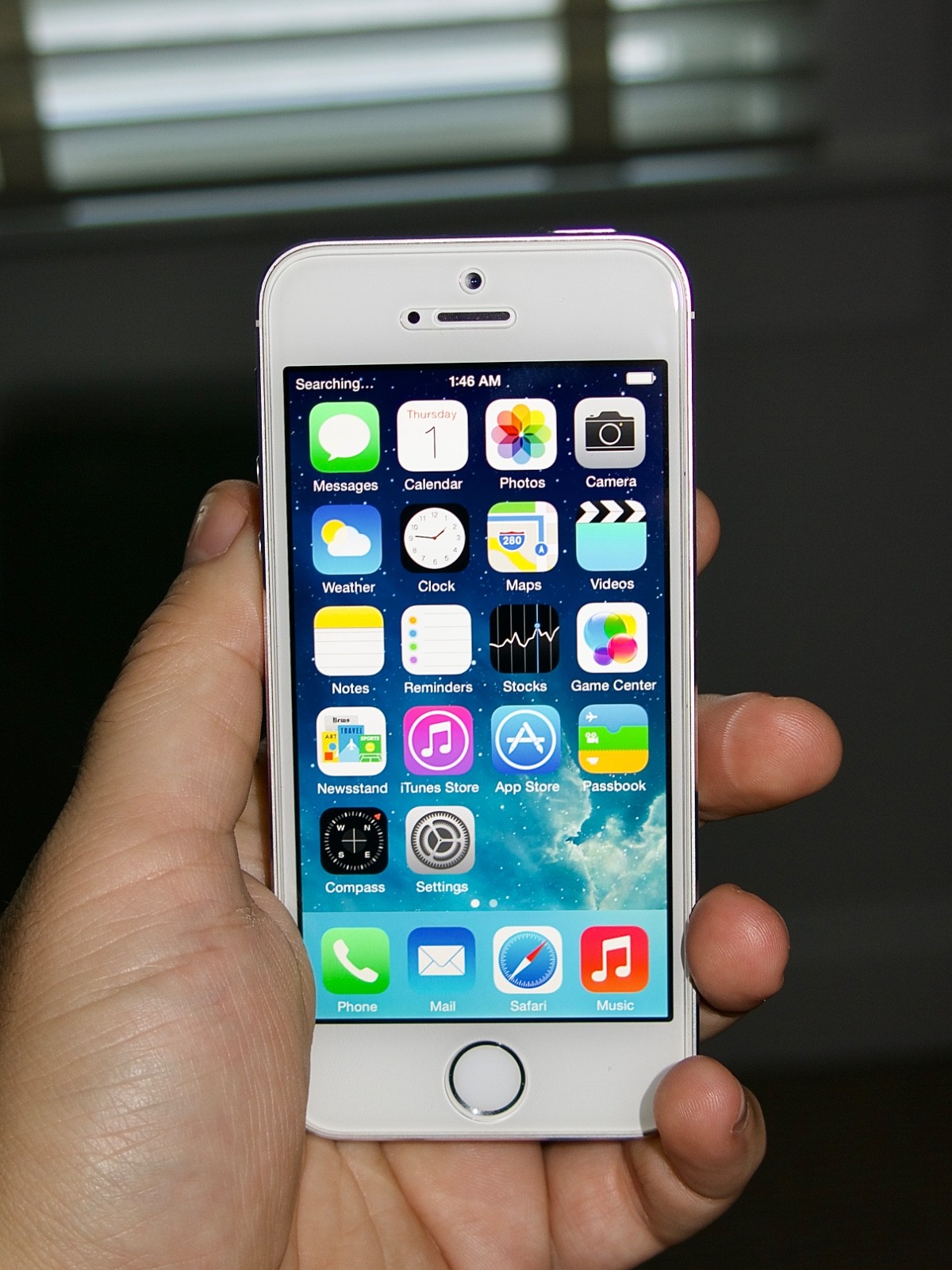 Apple iPhone 5s – 16 GB – Silver (Unlocked) RARE iOS 7.1.2