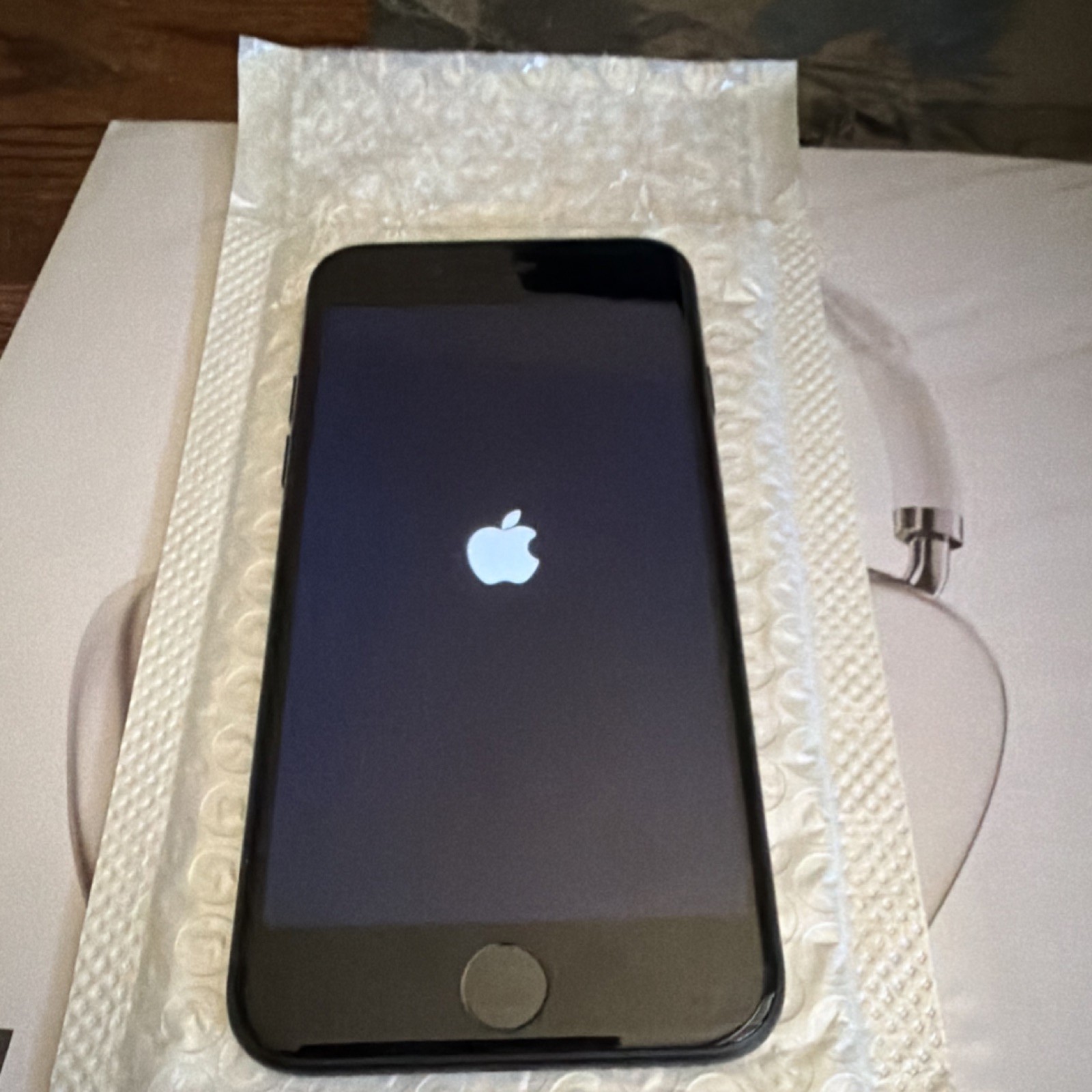 Apple iPhone 7 Black 32GB Unlocked Smartphone Touchscreen
