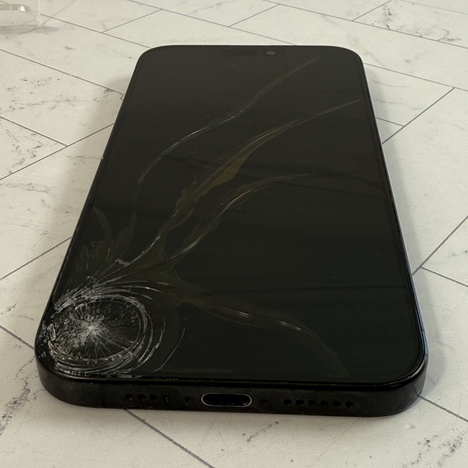 Apple iPhone 15 Pro Max Black 256GB T-Mobile Cracked Screen LCD + Back #H800