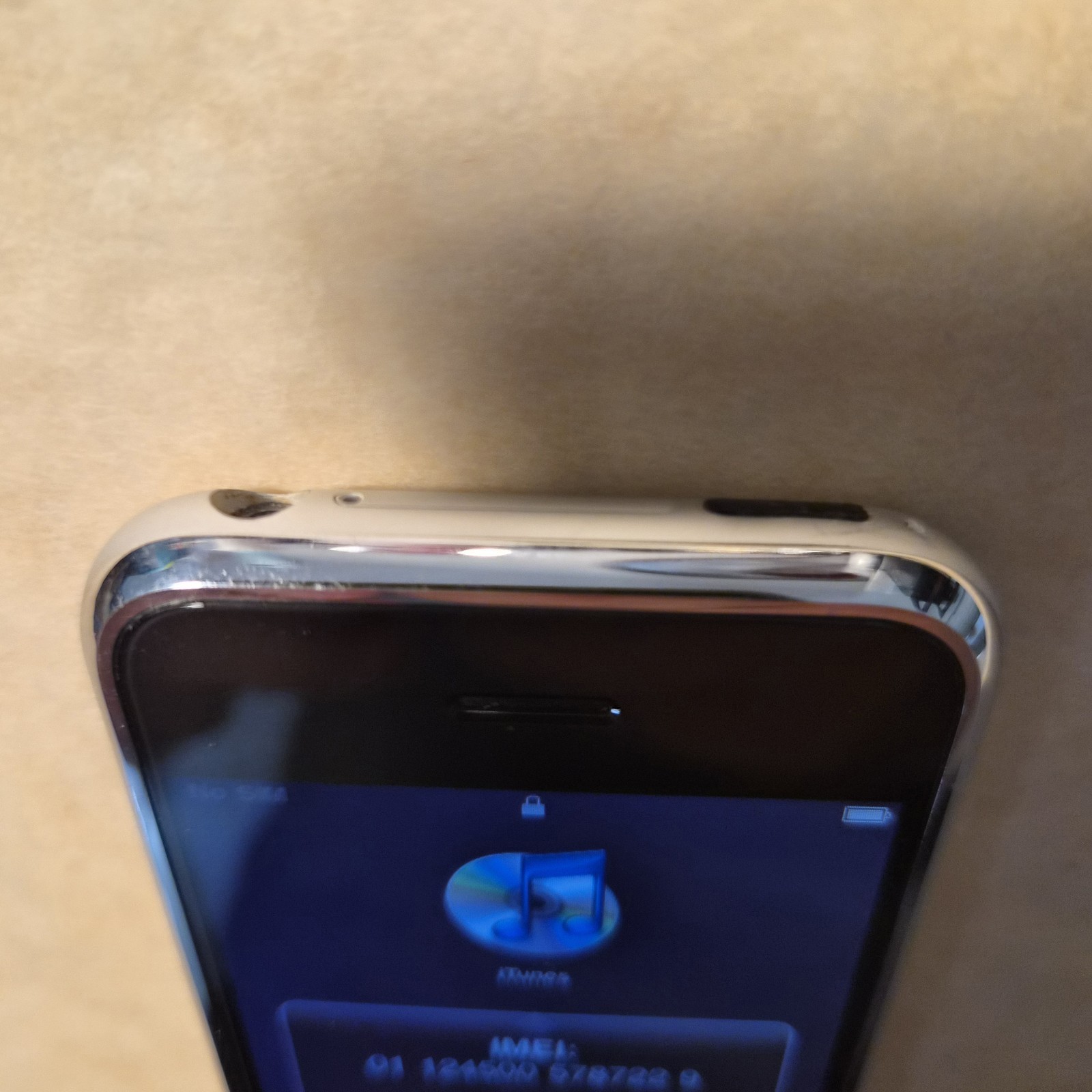 Original Apple iPhone 1st Gen 2G (2007) 8GB Black (AT&T) MA712LL A1203