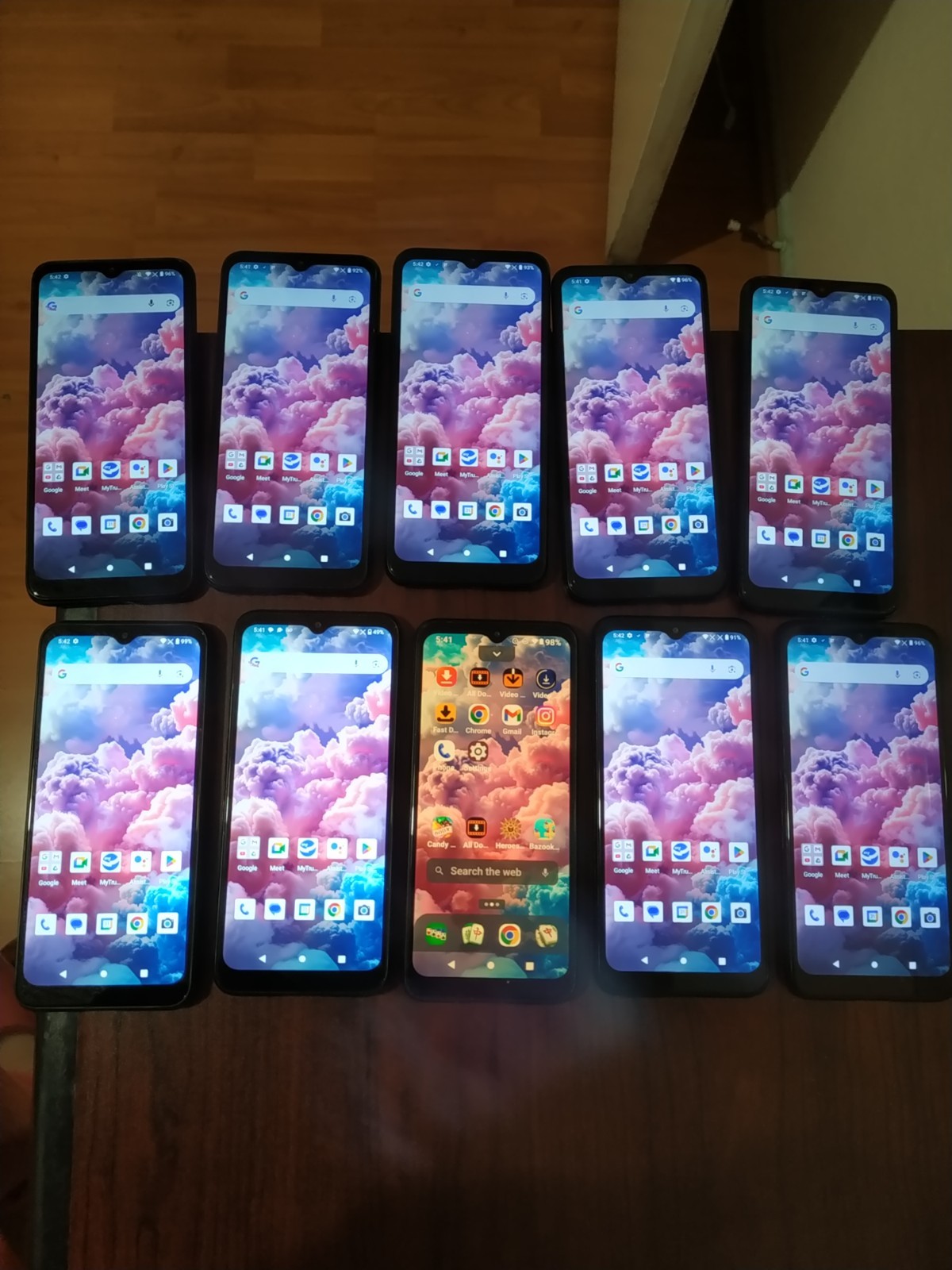 Lot of 10 Cloud Mobile Stratus C8 32GB Smartphone Black