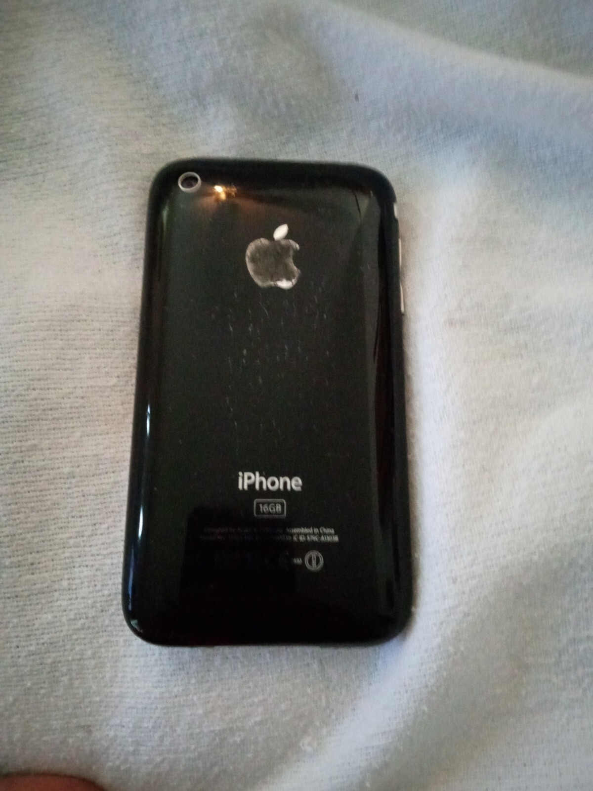 Apple iPhone 1st Generation – 16GB – Black (Unlocked) A1203 (GSM)