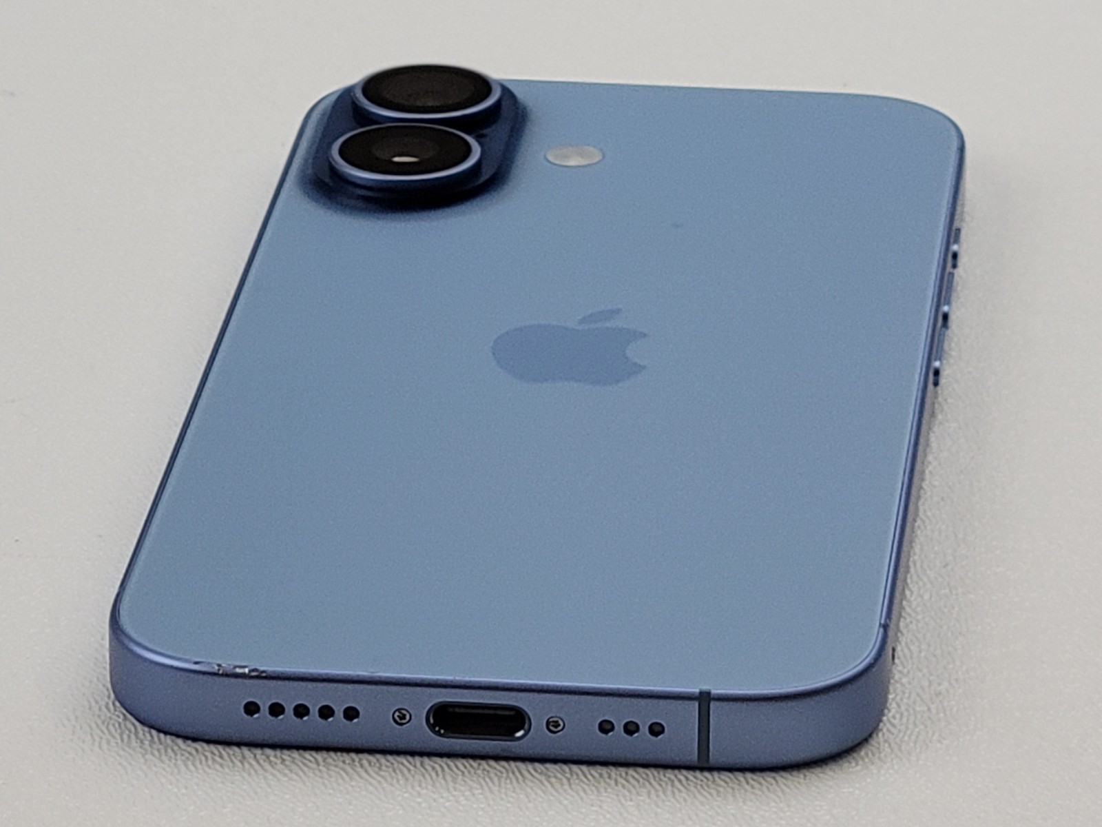 Apple iPhone 17 (A3258) 256GB – Blue (Unlocked) Smartphone – 100% Battery