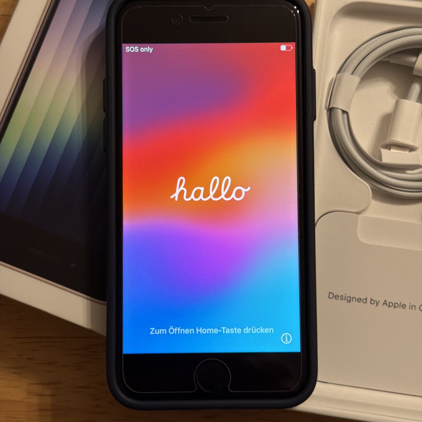 Apple iPhone SE (2022) 64GB Starlight T‑Mobile – New Open Box with accessories