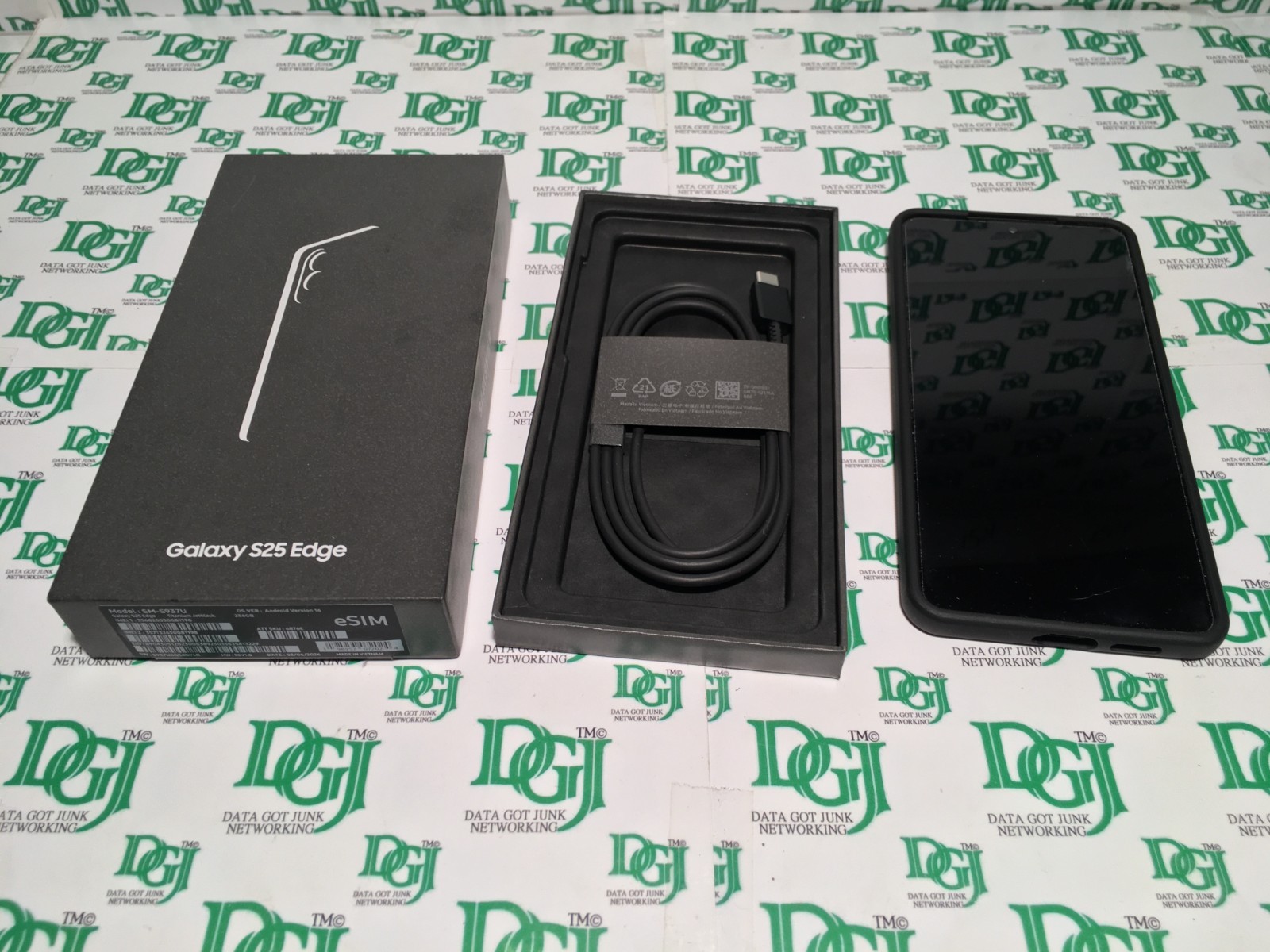 Samsung Galaxy S25 Edge – 256 GB – Titanium Jetblack (AT&T)
