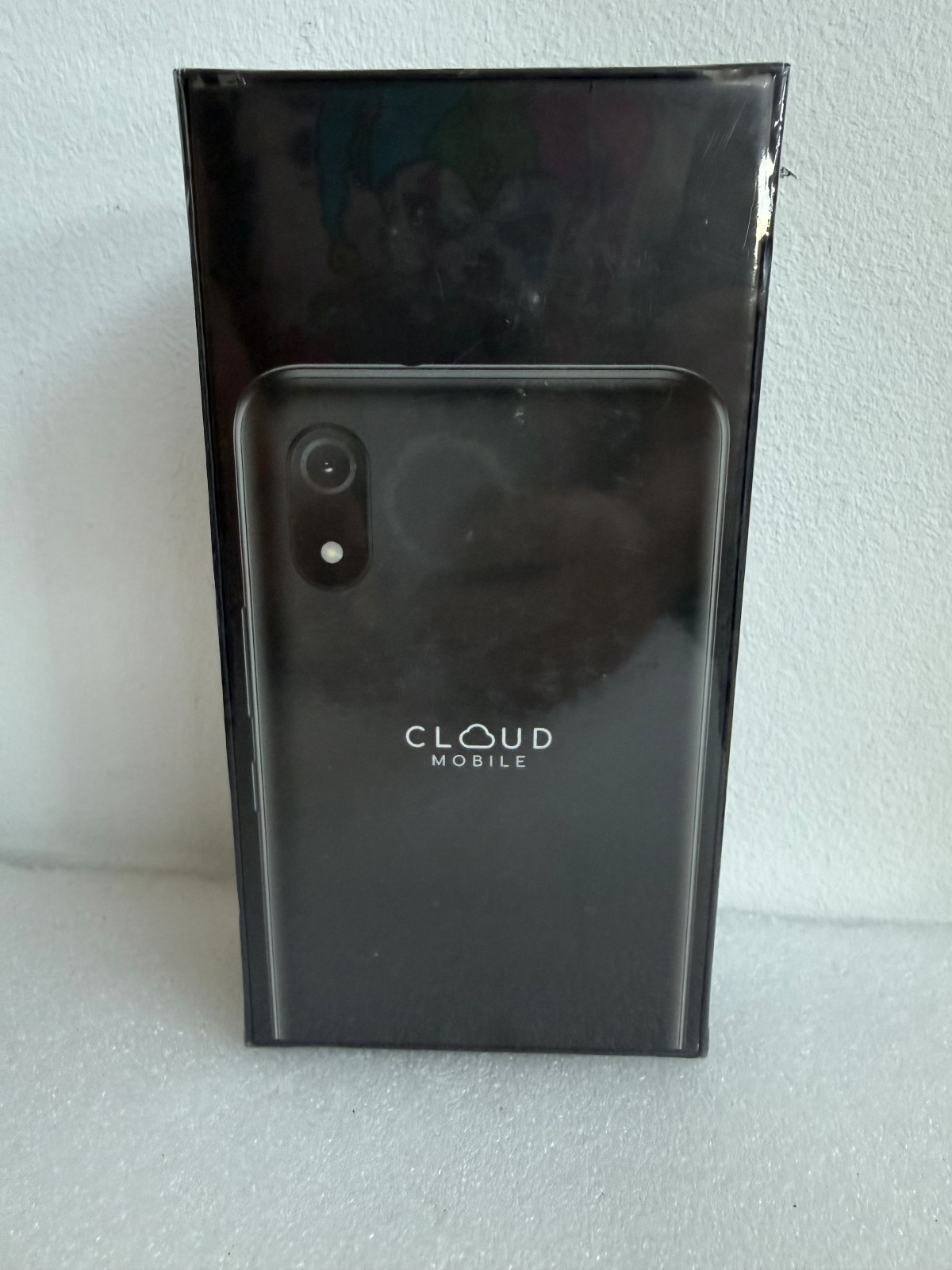 Cloud Mobile Stratus C8 32GB Black 6.5″ Smartphone TruConnect 4G LTE