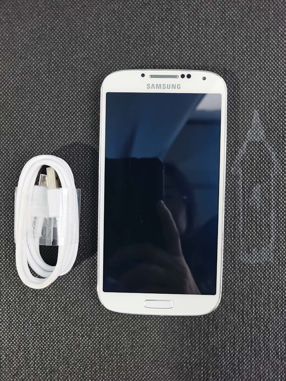 Unlocked – Samsung I9500 Galaxy S4 Android 32GB 13MP microSDXC 5.0″ 3G Cellphone
