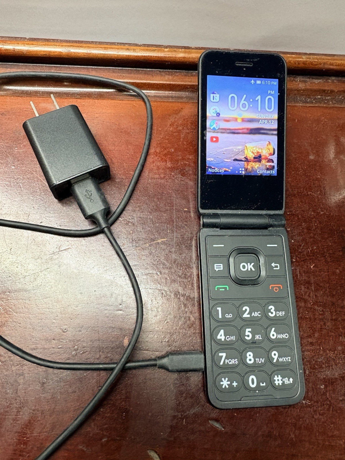 Flip Phone U102AA 4GB – Black w/Camera -Color Screens (AT&T)